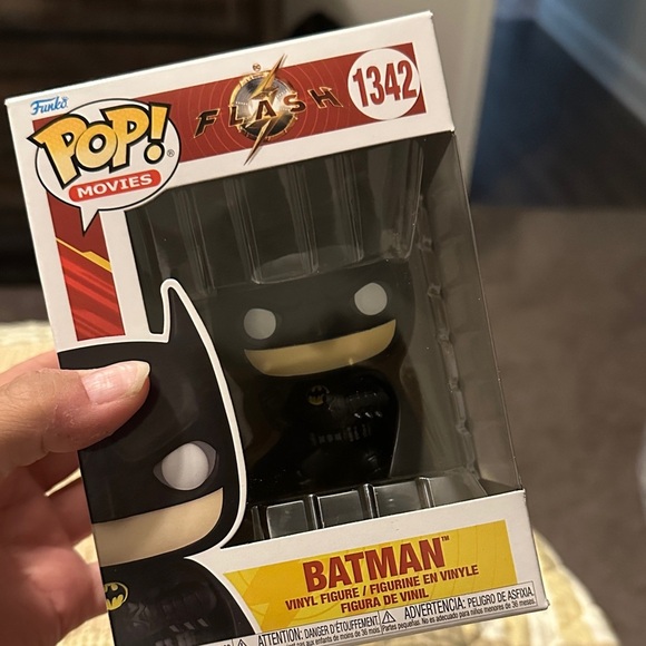Funko Pop Batman in Black and Yellow - Picture 3 of 3
